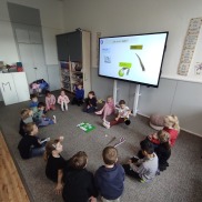 První centra aktivit